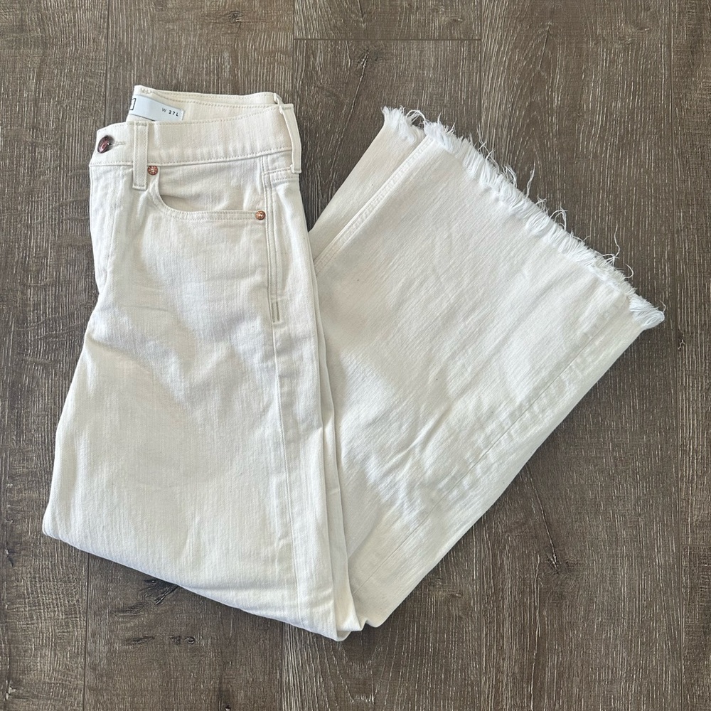 AYR The Must Wide Leg Raw Hem Cream Jeans size 27
